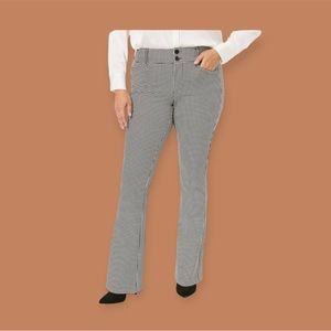 NWT Torrid Black and White Houndstooth Boot Cut Pants
